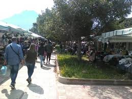 Riapre il mercato settimanale del venerdì.
